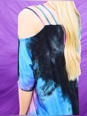 Starburst Cold-Shoulder Tie-Dye Boutique Tunic Top